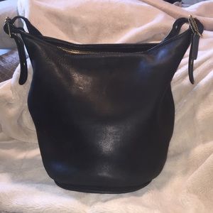 Coach | Vintage Leather Bucket Shoulder Bag